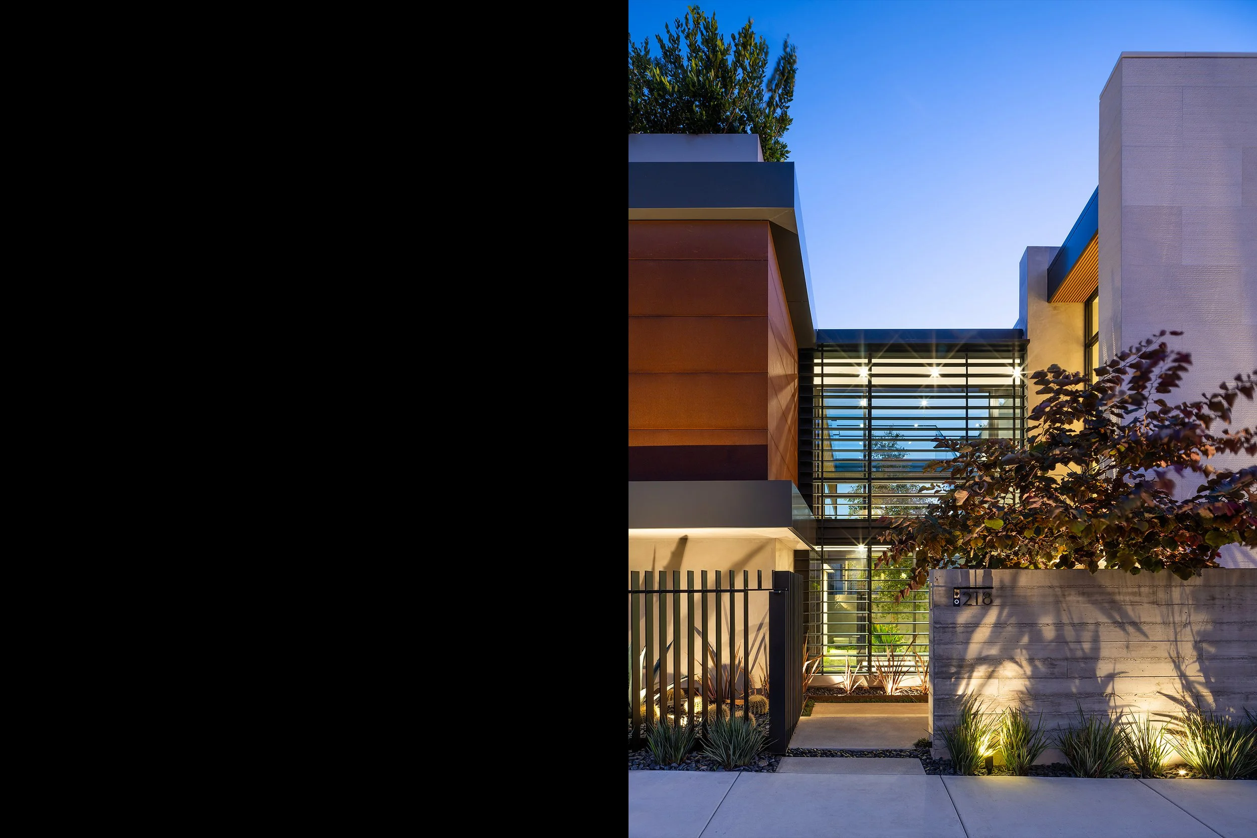 ENTRY COURT COMPOSITION.jpg