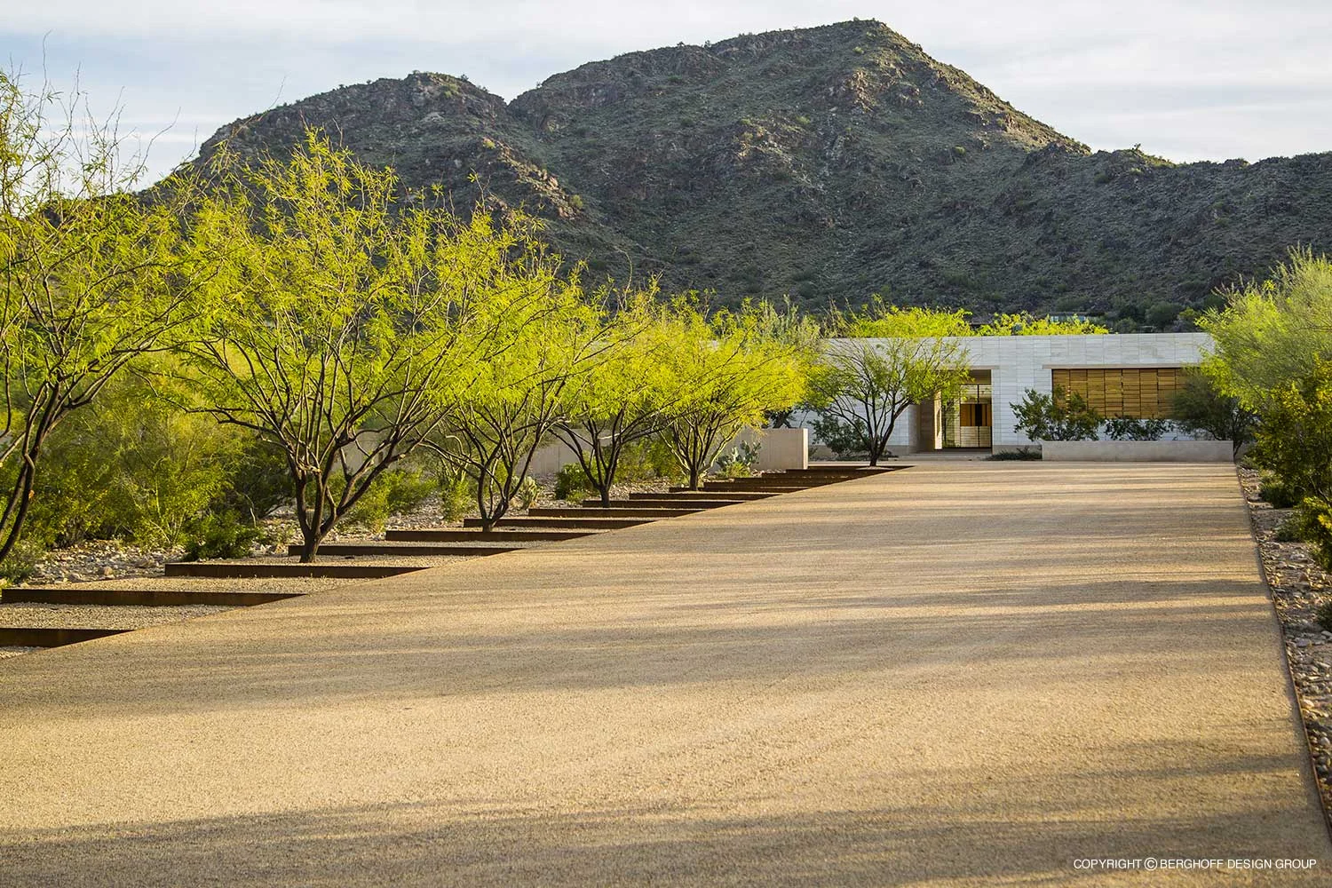 Modern-Paradise-Valley-2014-01.jpg