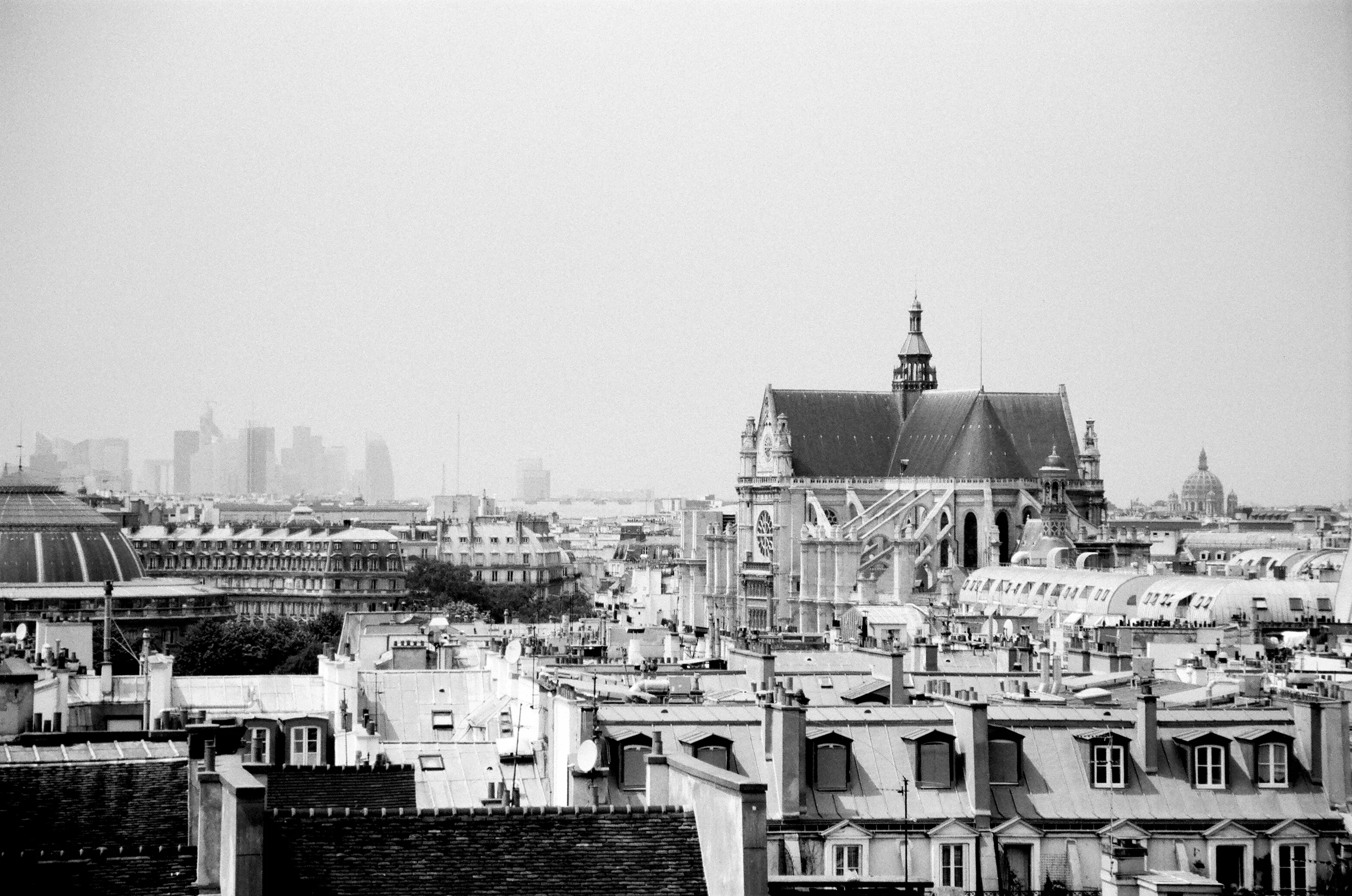 Paris - France B&W Image 5.jpg
