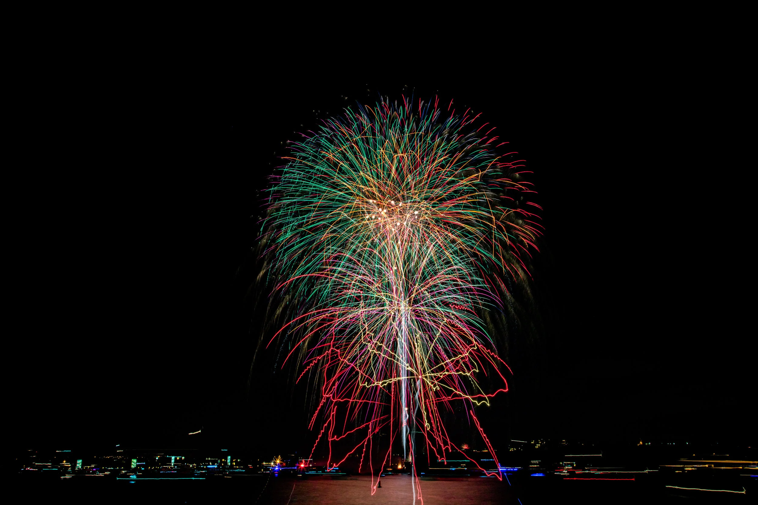 MarinaDelRey_Fireworks_0020_JAlleyStudios_20160704.jpg