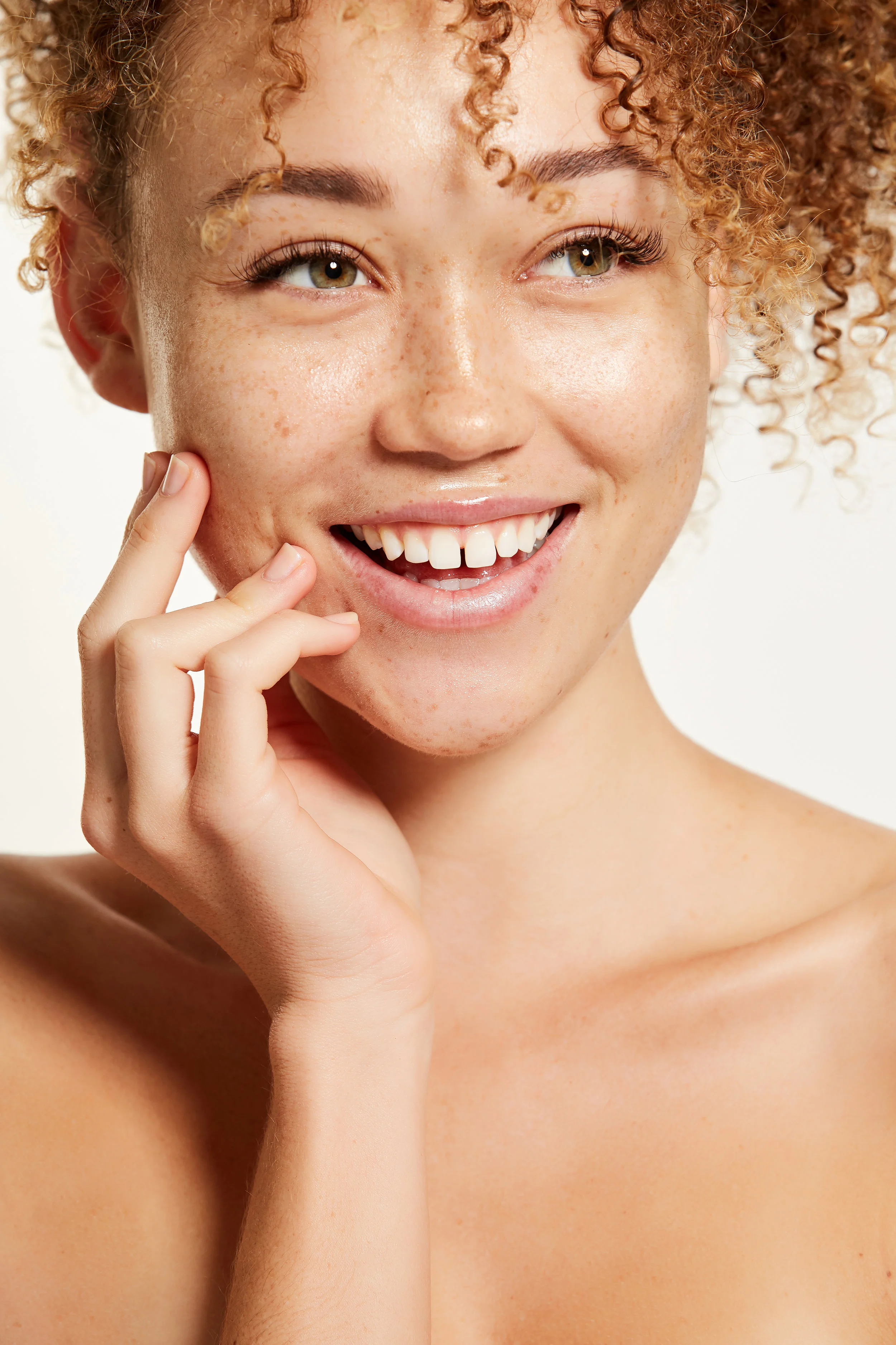 ALANA - BEAUTY17076.jpg