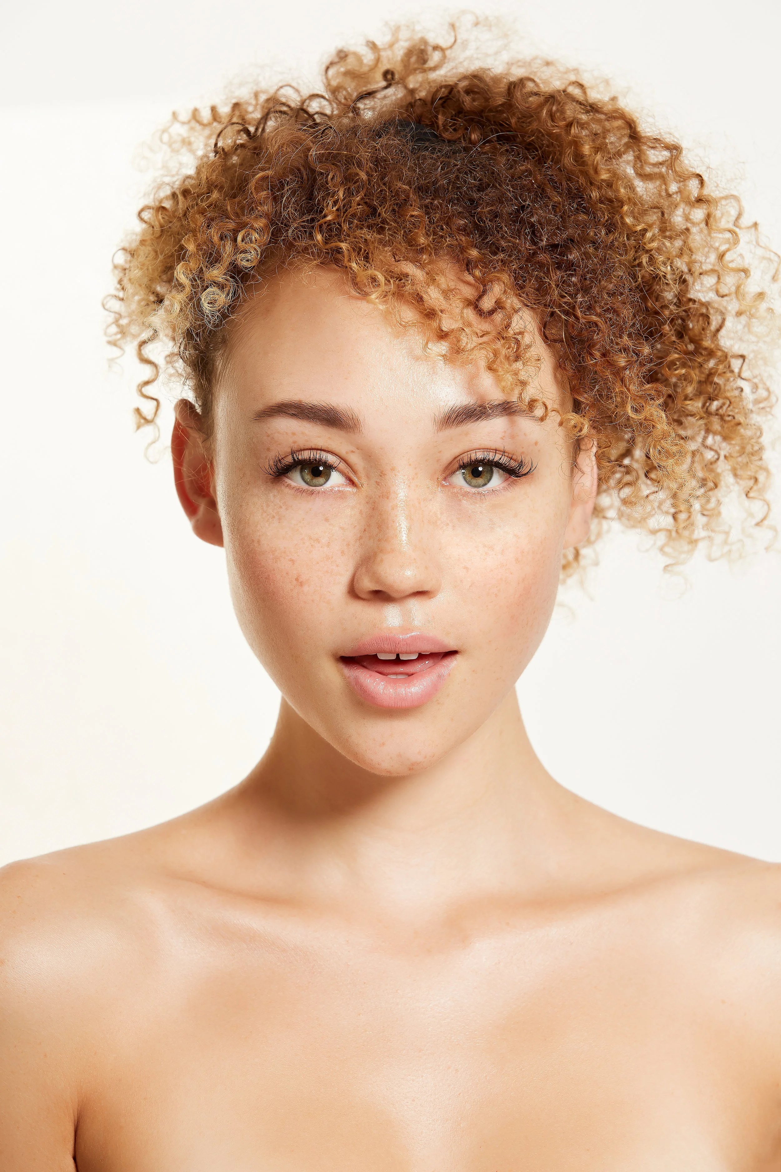 ALANA - BEAUTY17188.jpg