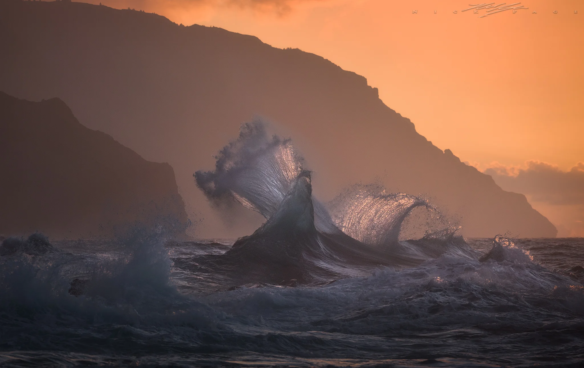 ke'e-waves-1.jpg