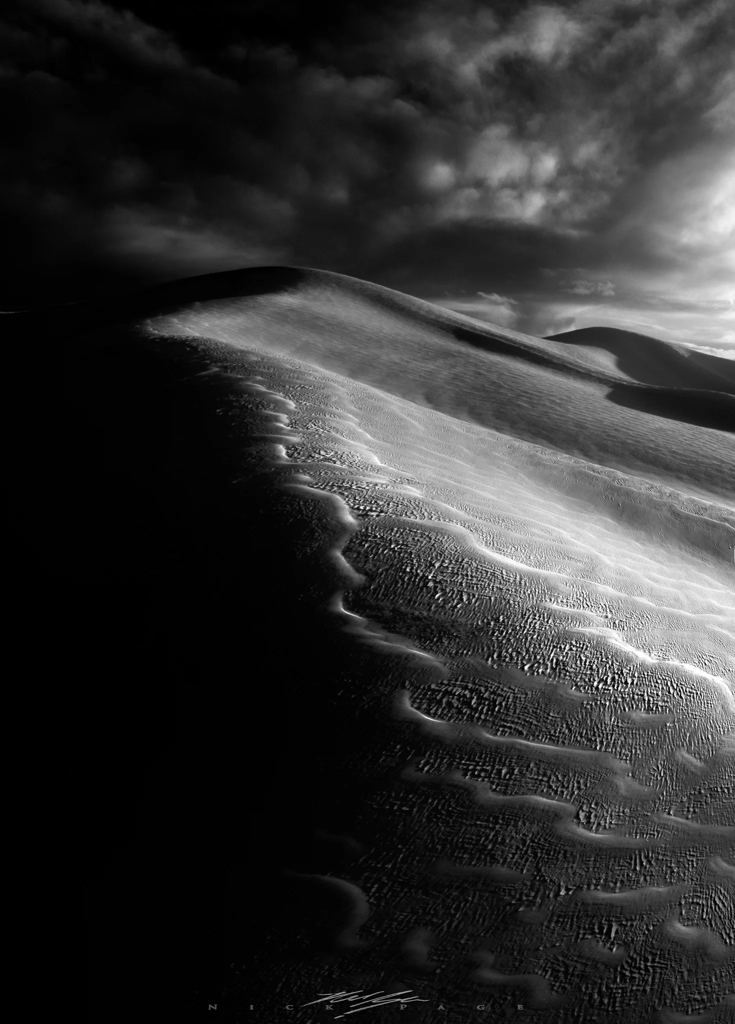 black-and-white-snow-dune.jpg