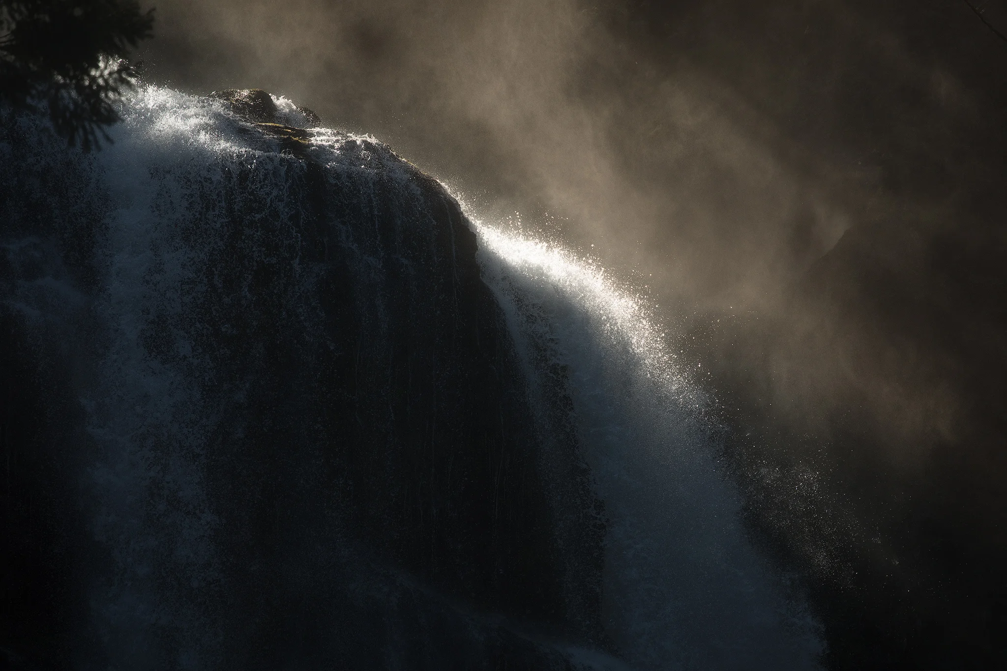 falls-creek-rays.jpg
