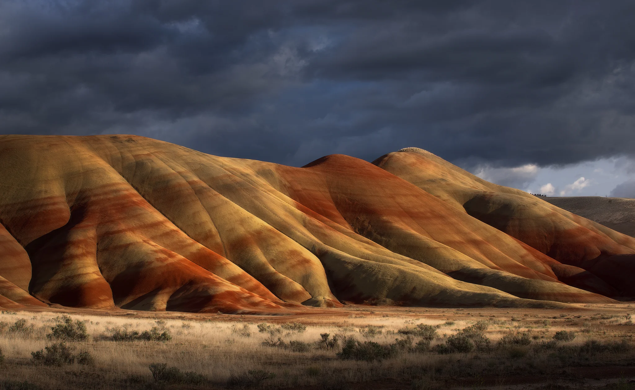 painted-hills-stormlight.jpg