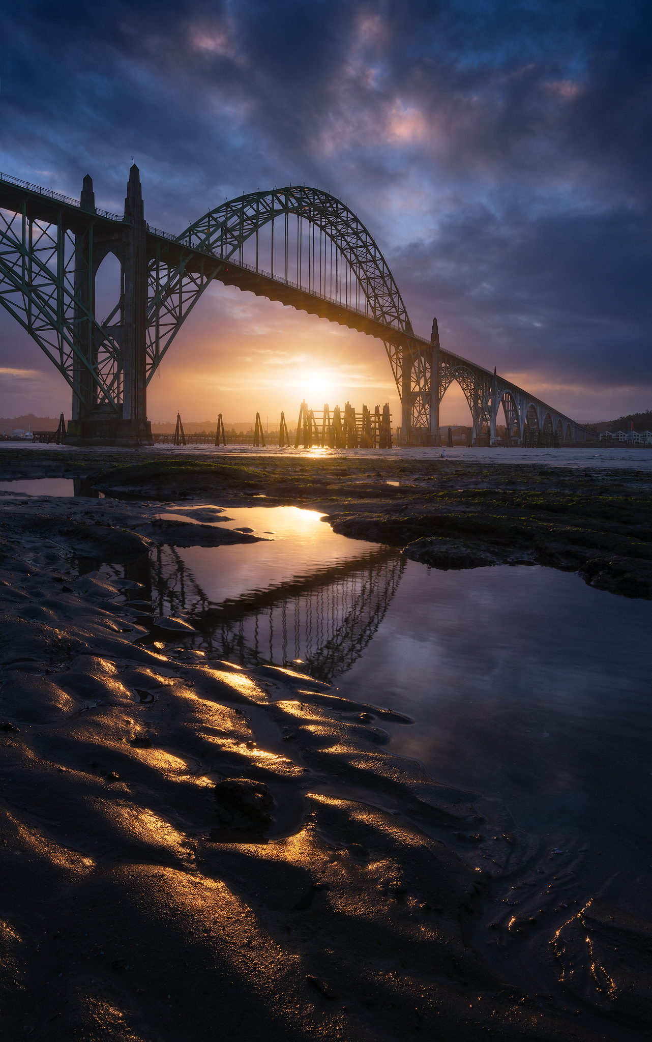 Yaquina-bay-bridge-sunrise.jpg