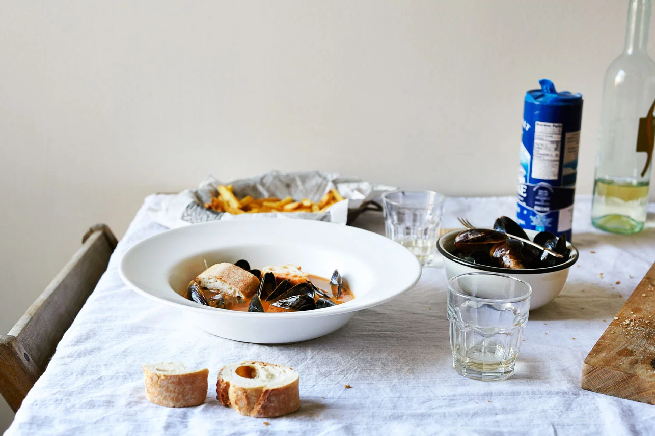 Eide_CuriousIssue_SteamedMussels0634WEB.jpg