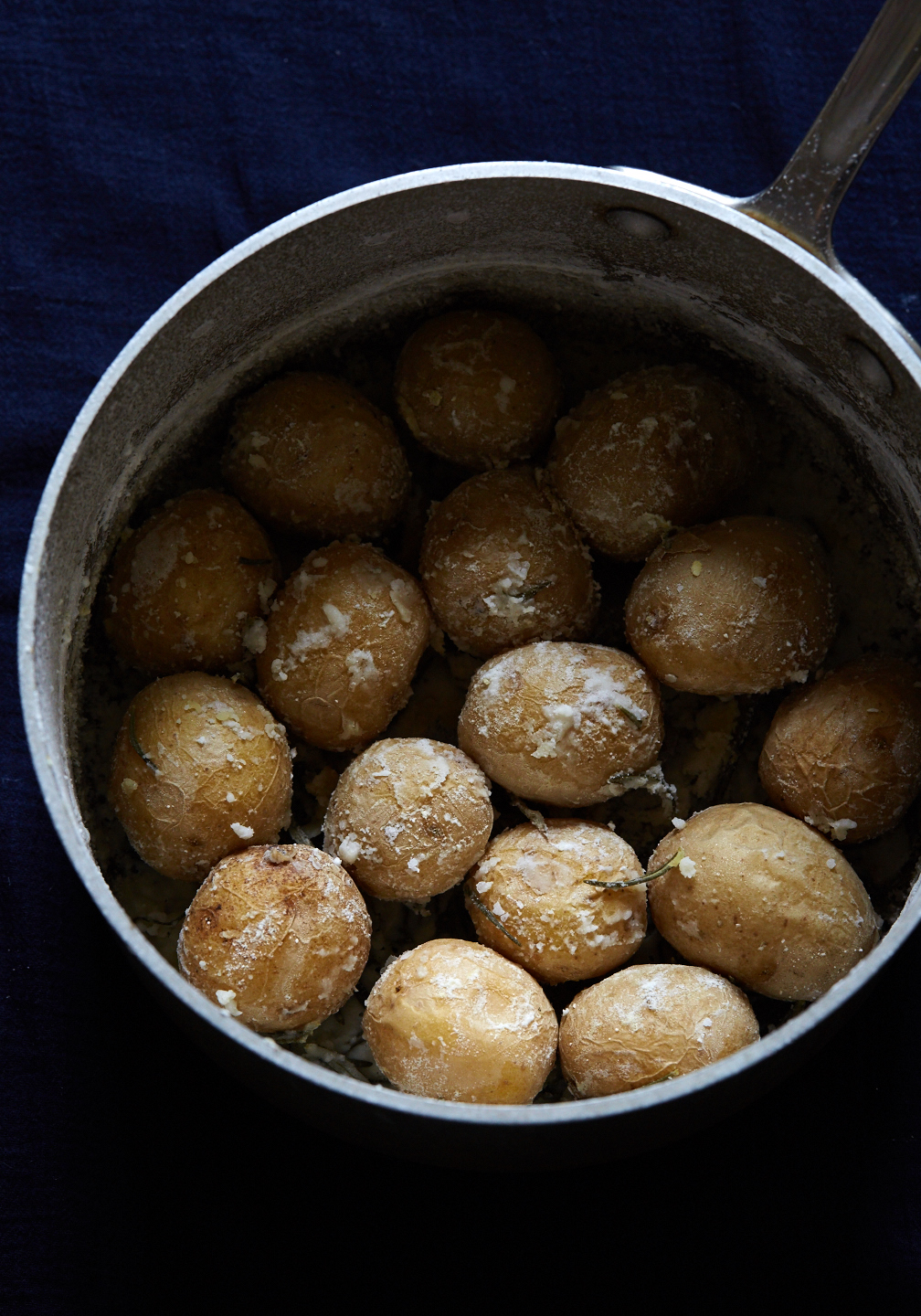 SALTCRUSTED POTATOES — SK