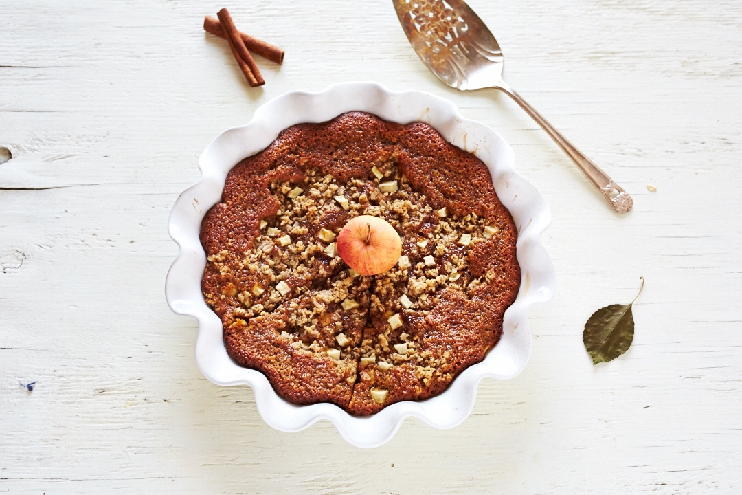 Spiced Apple Breakfast Cake w/ Oat Streusel (GF, V)