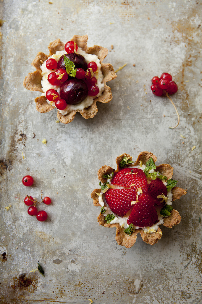 Strawberry, Red Currant & Mascarpone Tarts (GF, V)