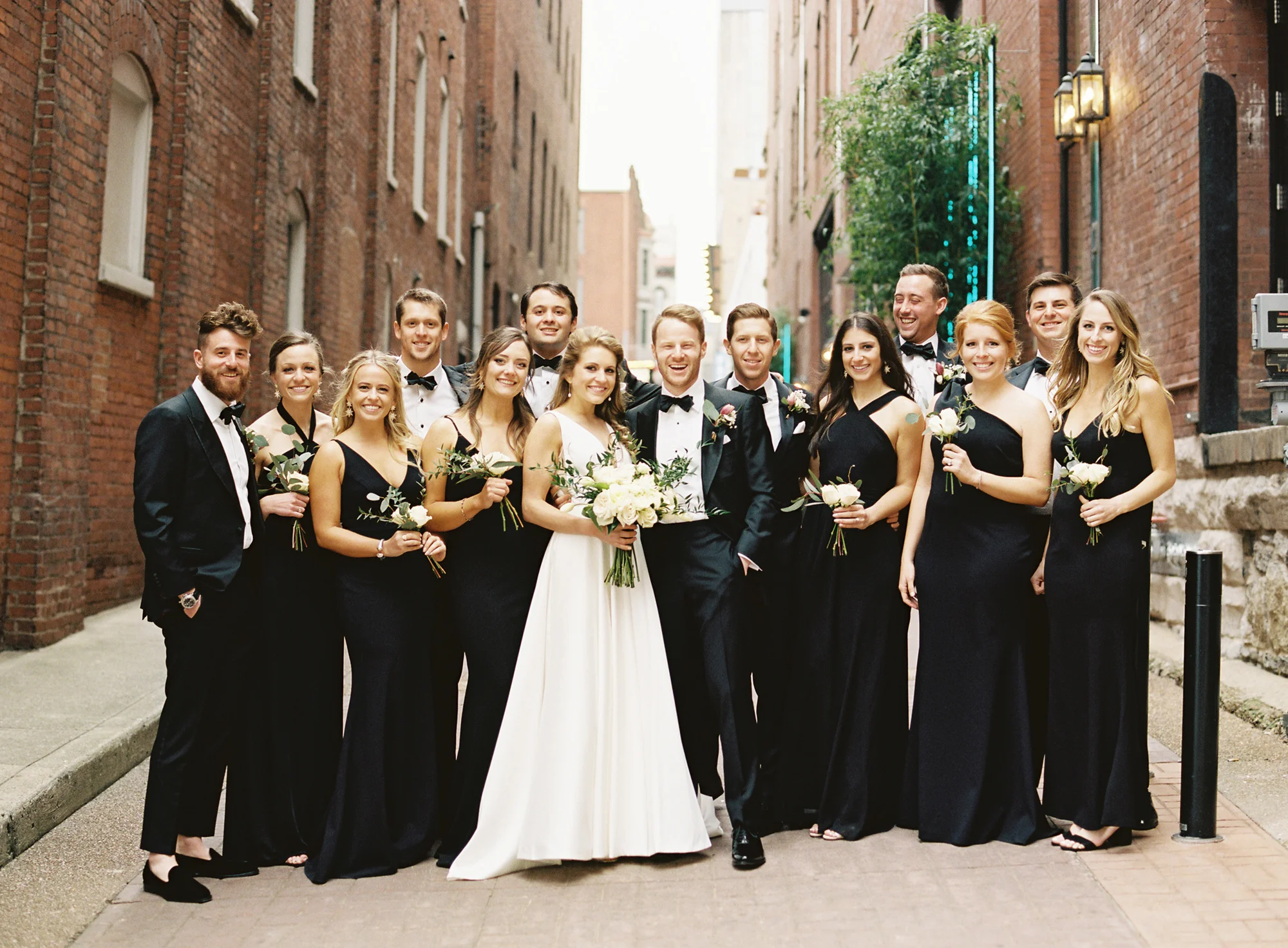 Nashville Wedding 21c Hotel and Museum-004.jpg