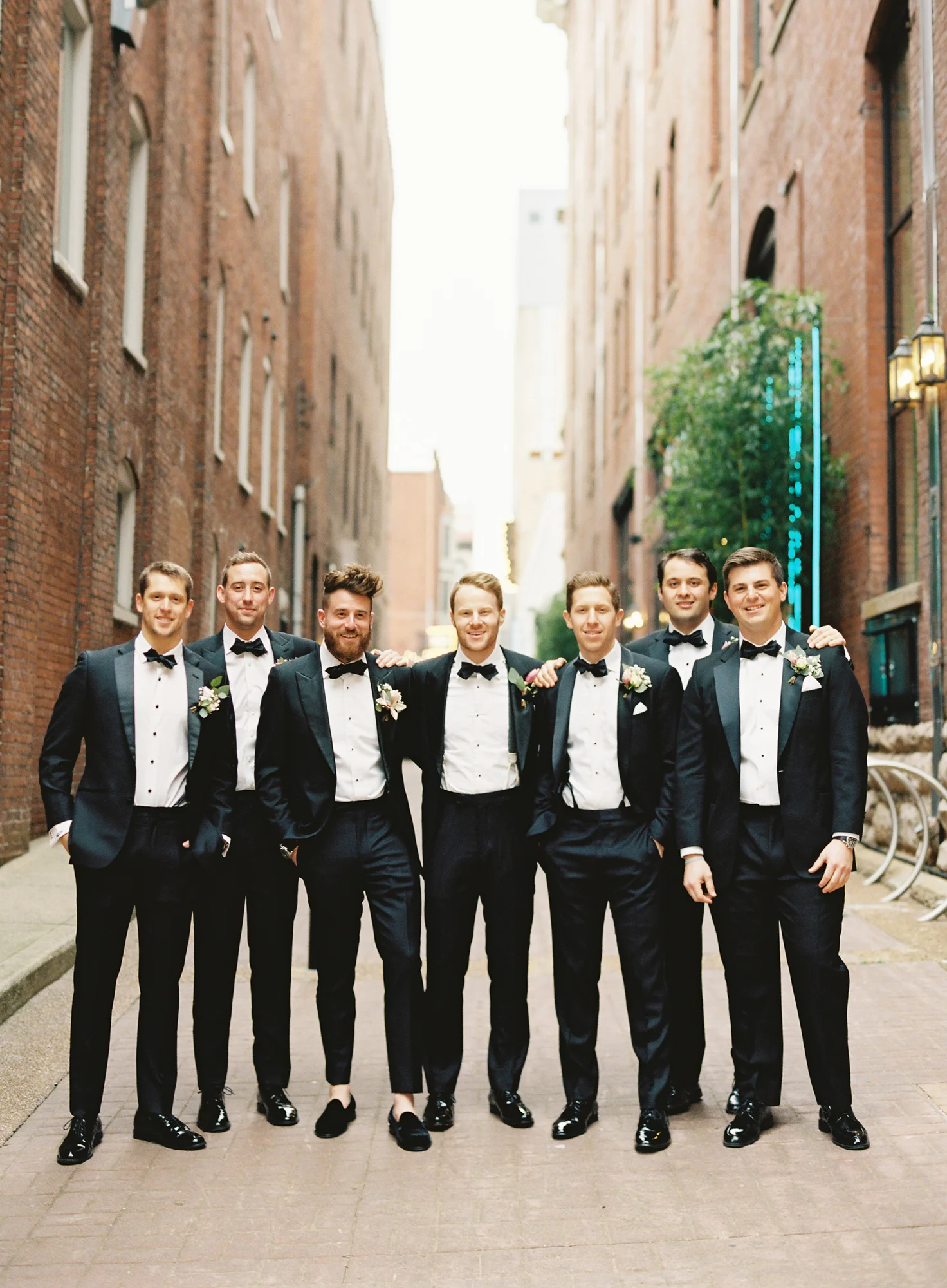 Nashville Wedding 21c Hotel and Museum-014.jpg