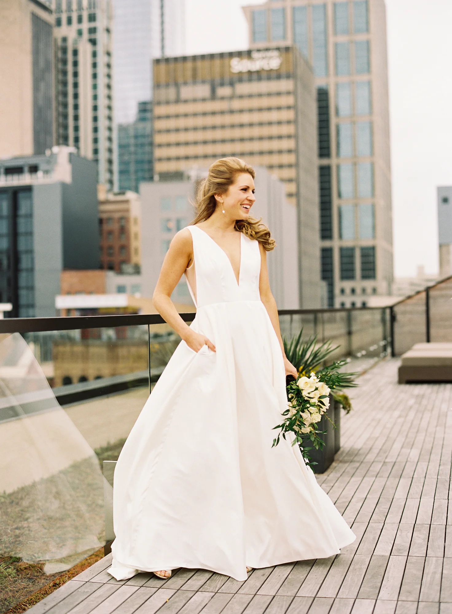 Nashville Wedding 21c Hotel and Museum-016.jpg
