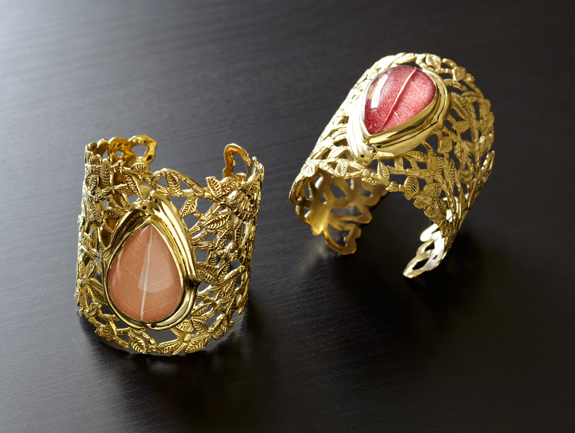Nagicia_GoldCuff_EDITORIAL_007-WEB.jpg