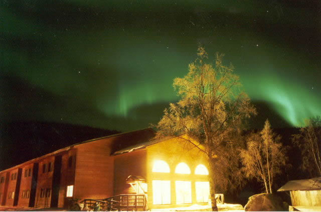 2aurora over moose lodge.jpg