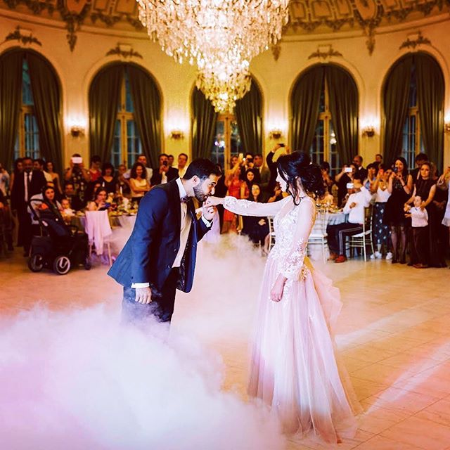 What a gorgeous shot of the beginning of Alexandra and Fadi&rsquo;s #firstdance!!! SO ROMANTIC!!!!! 👀😍❤️👰🏻#wedding #bride #groom #dancer #takemyleadla