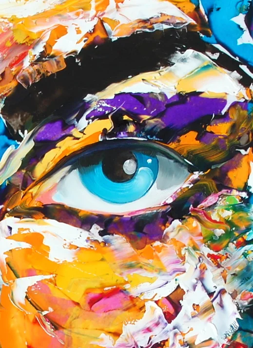 DETAIL.EYE..NEW. RED BUZZ.JPG