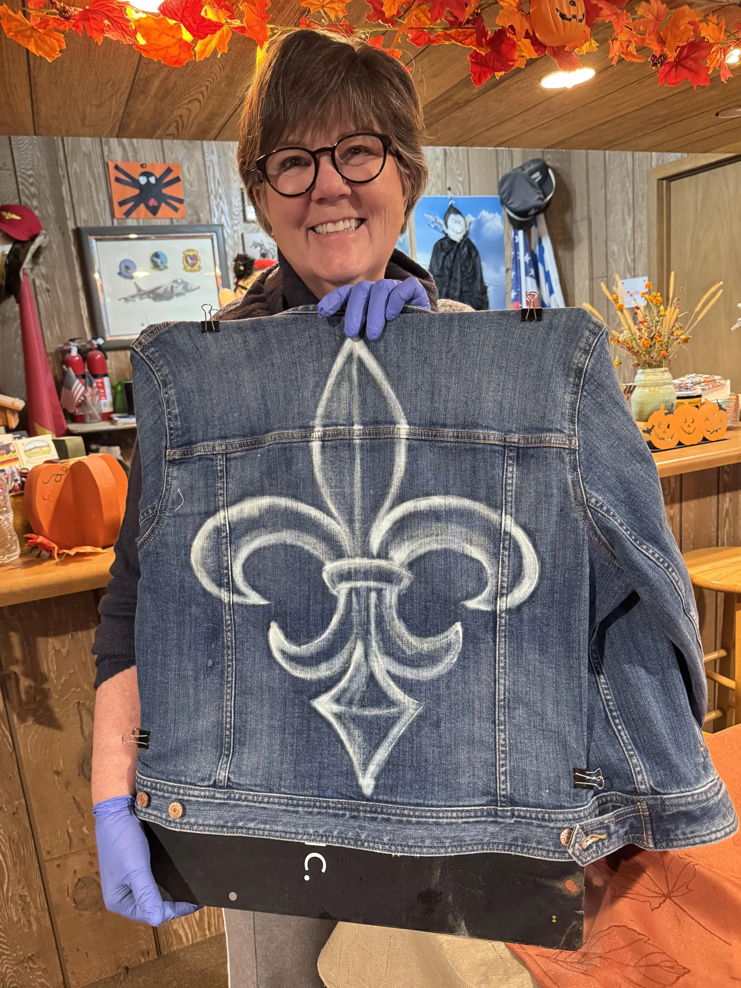 Enjoy taking a bleach painting class.