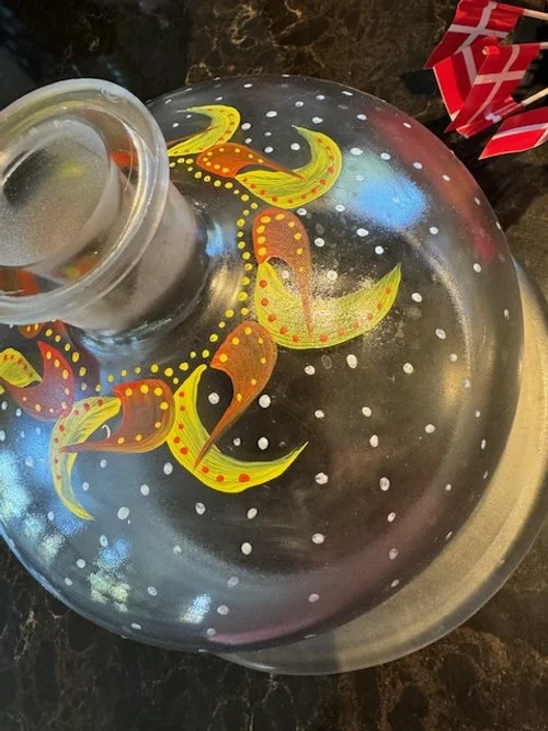 DETAIL dome cake saver.jpg