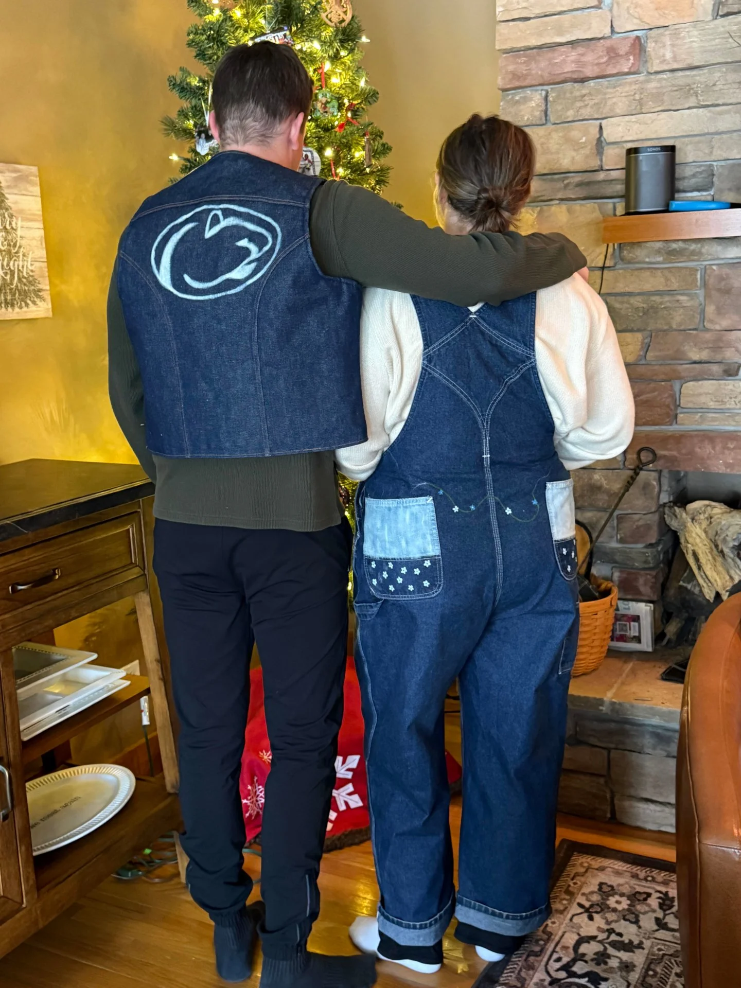 BLEACH.Drew and Katie back.jpg