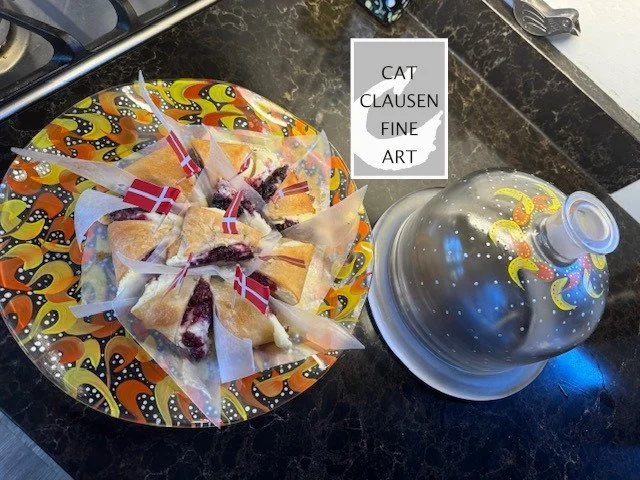 Cat's Use-It Art dome and plate seprate.JPG