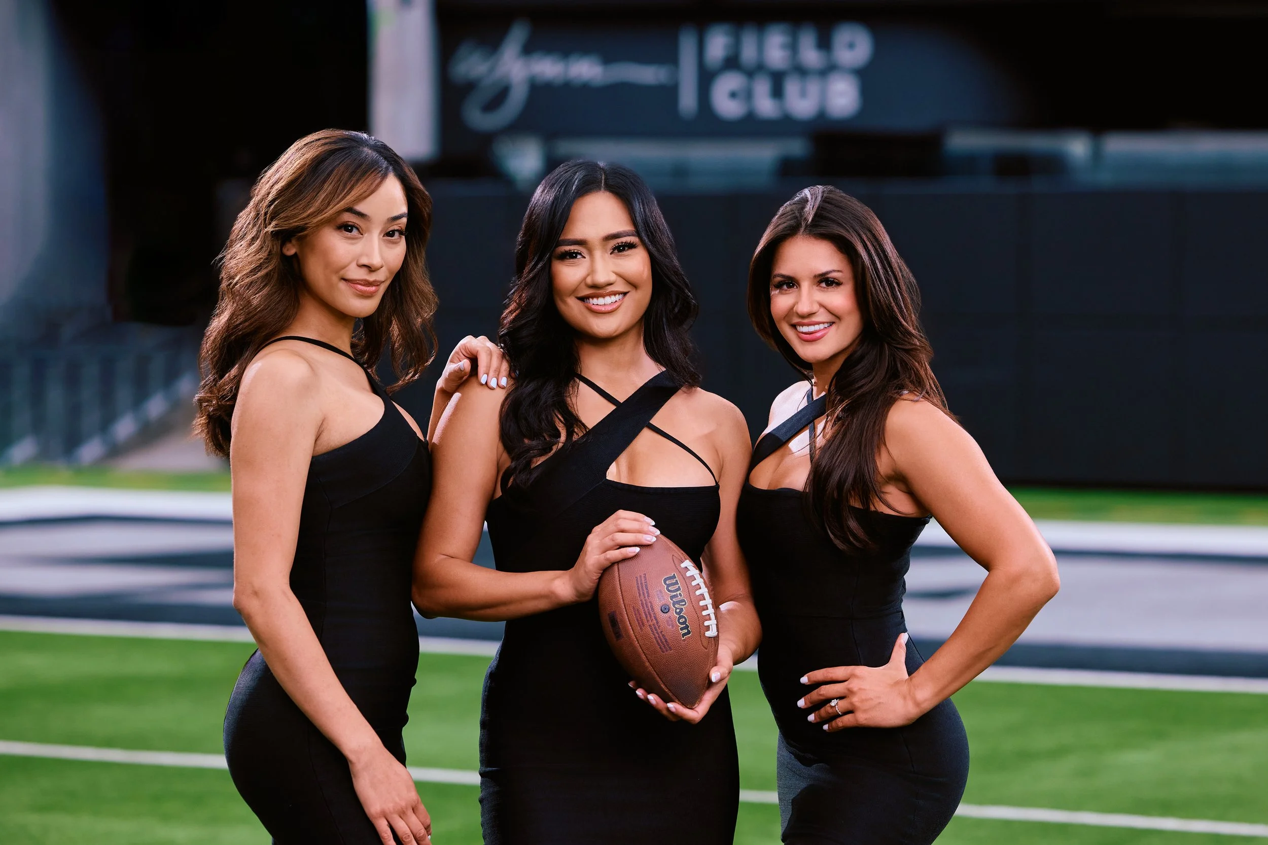 2023_0927_WFC_Staff_MikeKirschbaum_09.14.2023 WFC Waitress Photoshoot5974.jpg