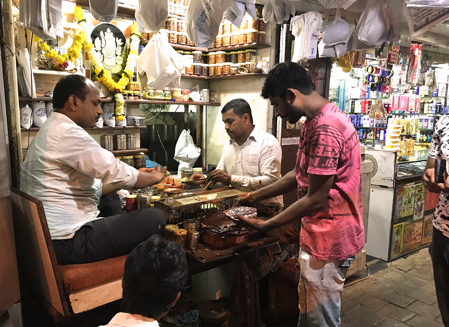 Paan makers