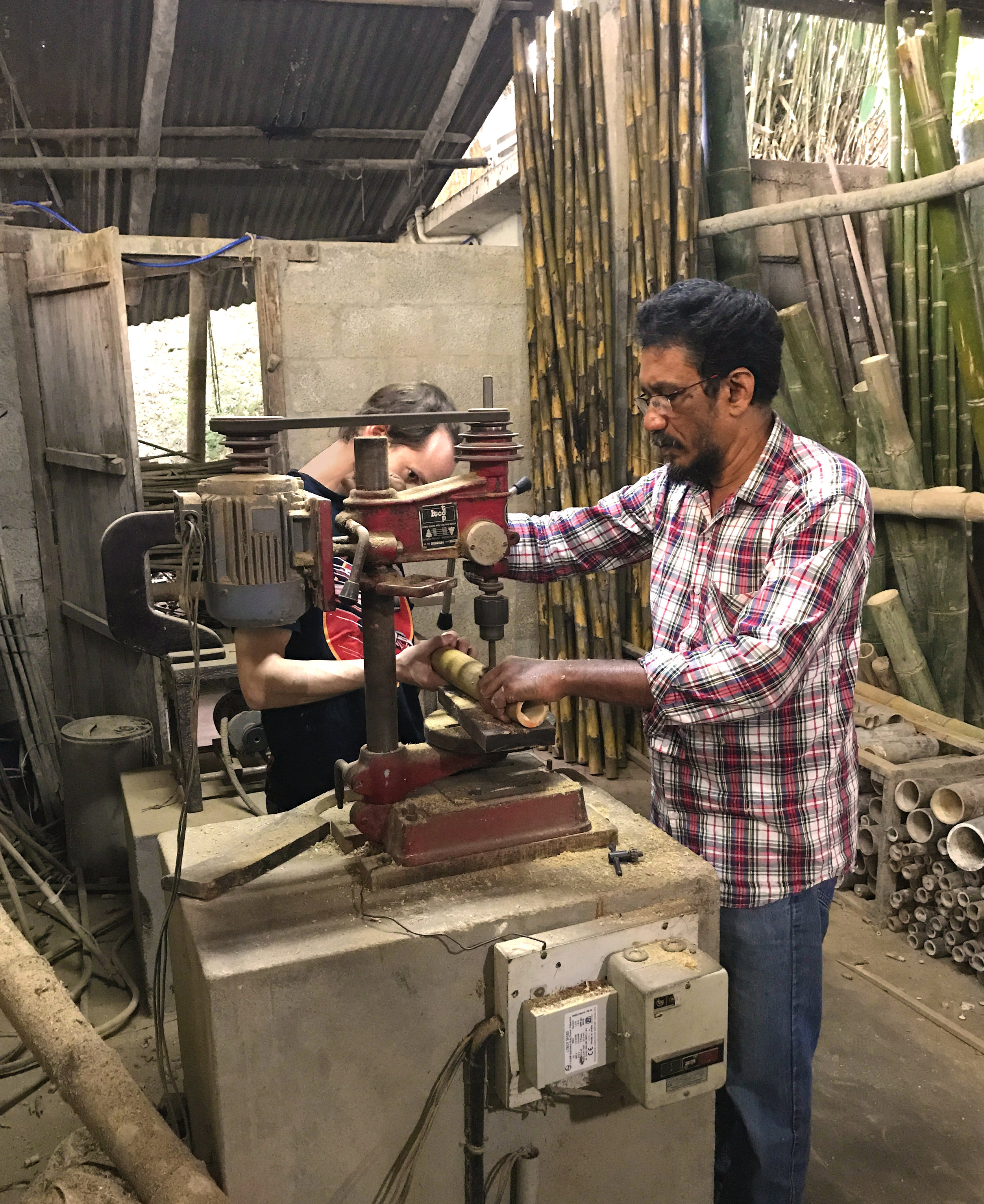 Bambo joinery workshop with Sadu.