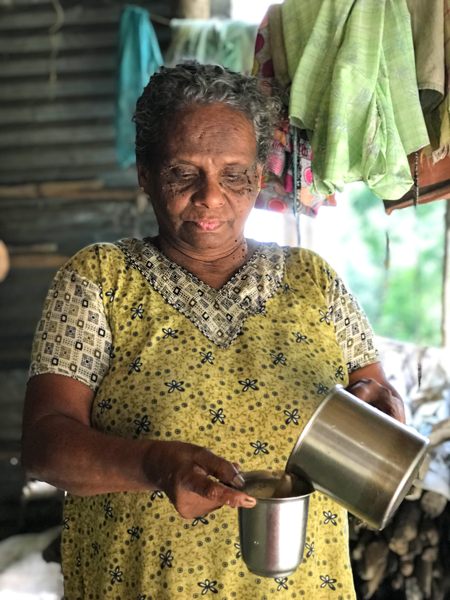 Woman from the hills of Kerala, Thrikkaipetta