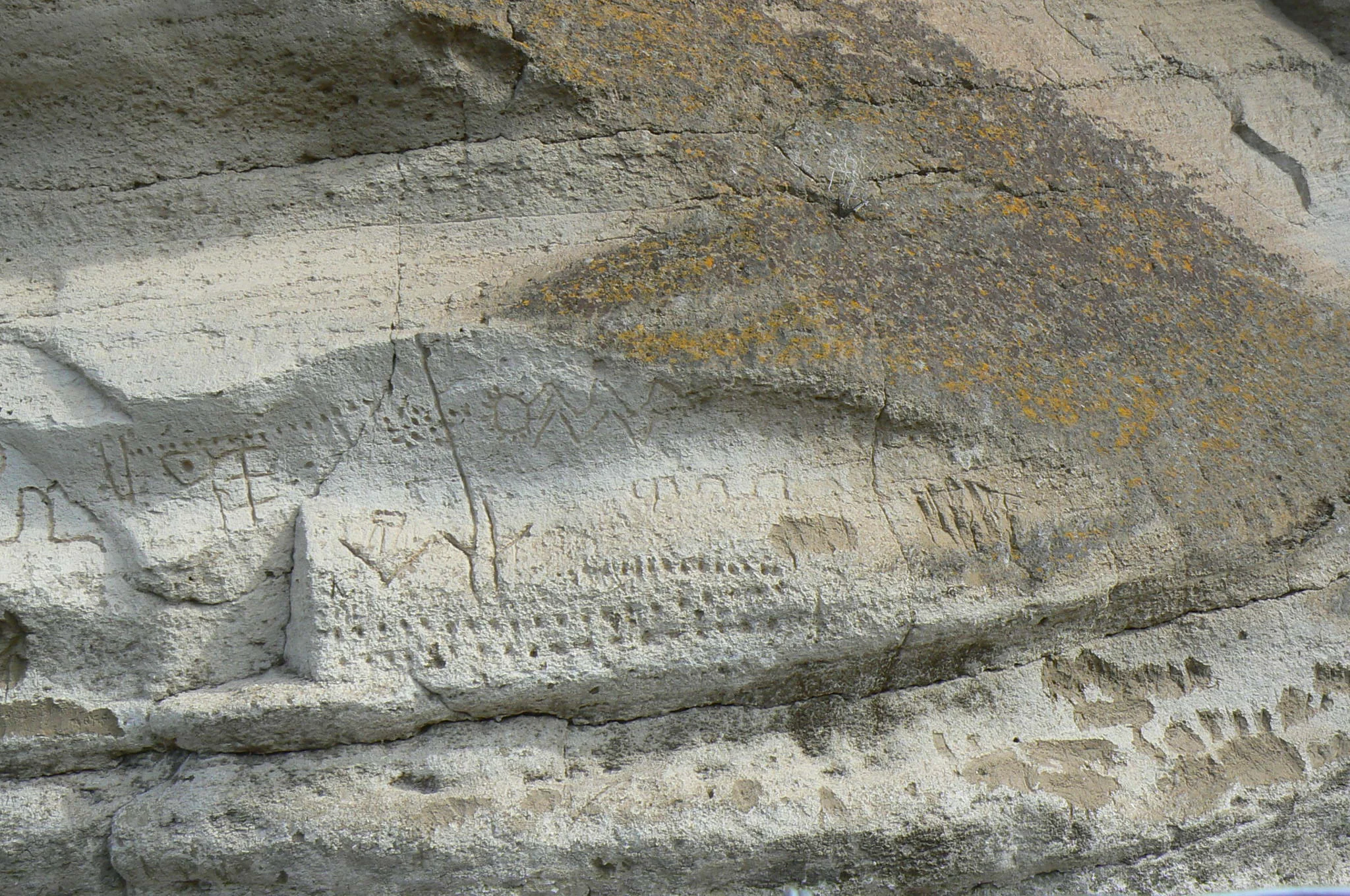 Petroglyph Point (Owl Rock) at Lava Beds National Monument
