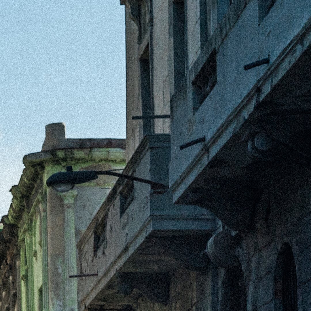 #seefullimage #cuba #travelphotography  #streetphotography #maximebillon