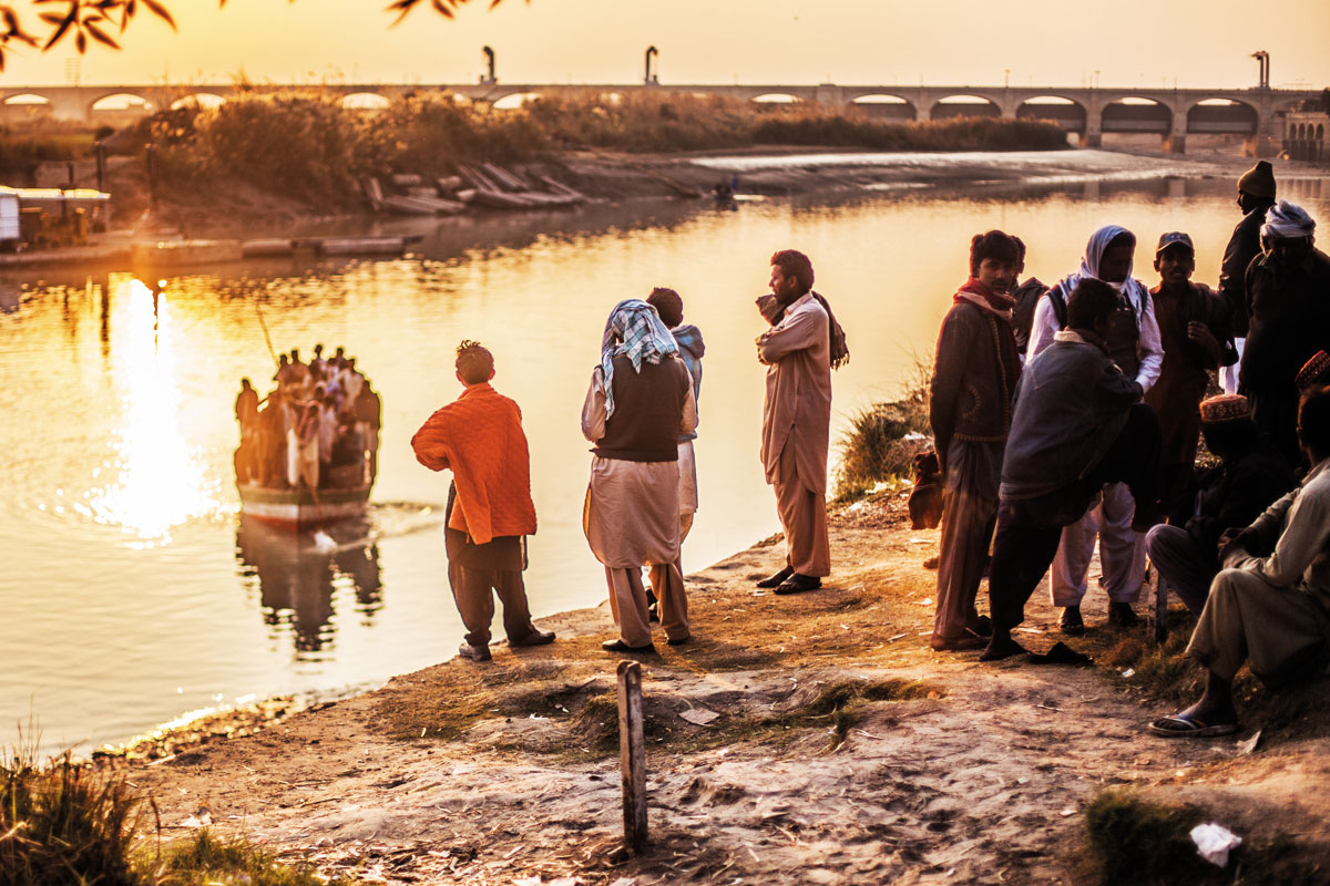 River crossing at sunset: Sukkur