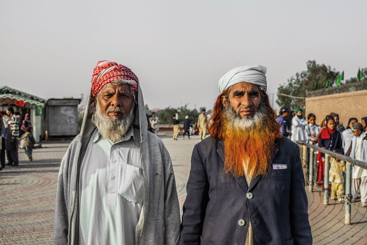 Worshippers: Multan