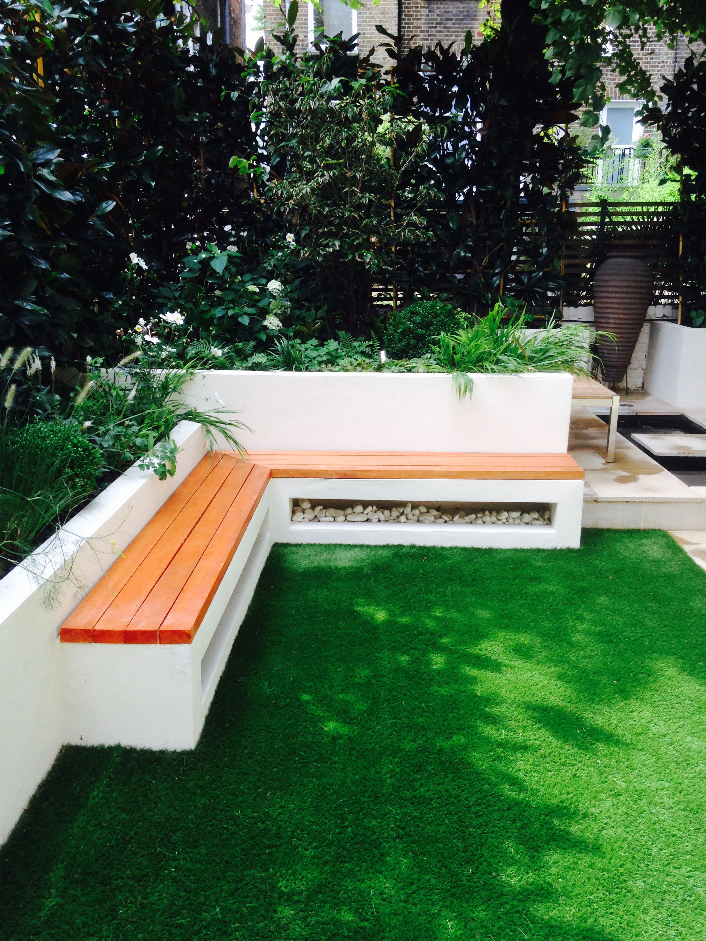 Rendered-bench-lighting---Gallagher-gardens---Landscaping-Oxford.jpg