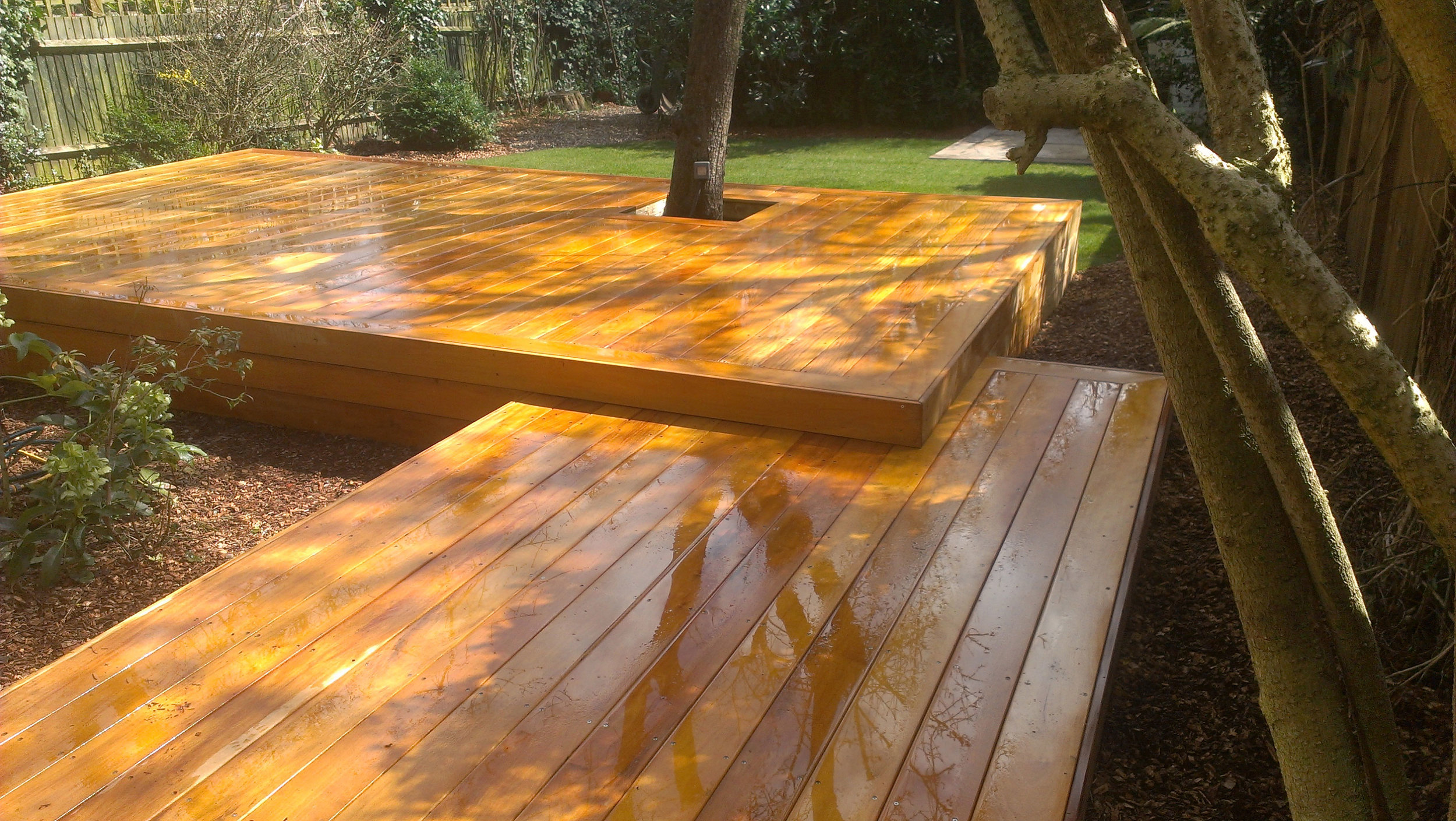 Decking-2---Gallagher-gardens---Landscaping-Oxford.jpg