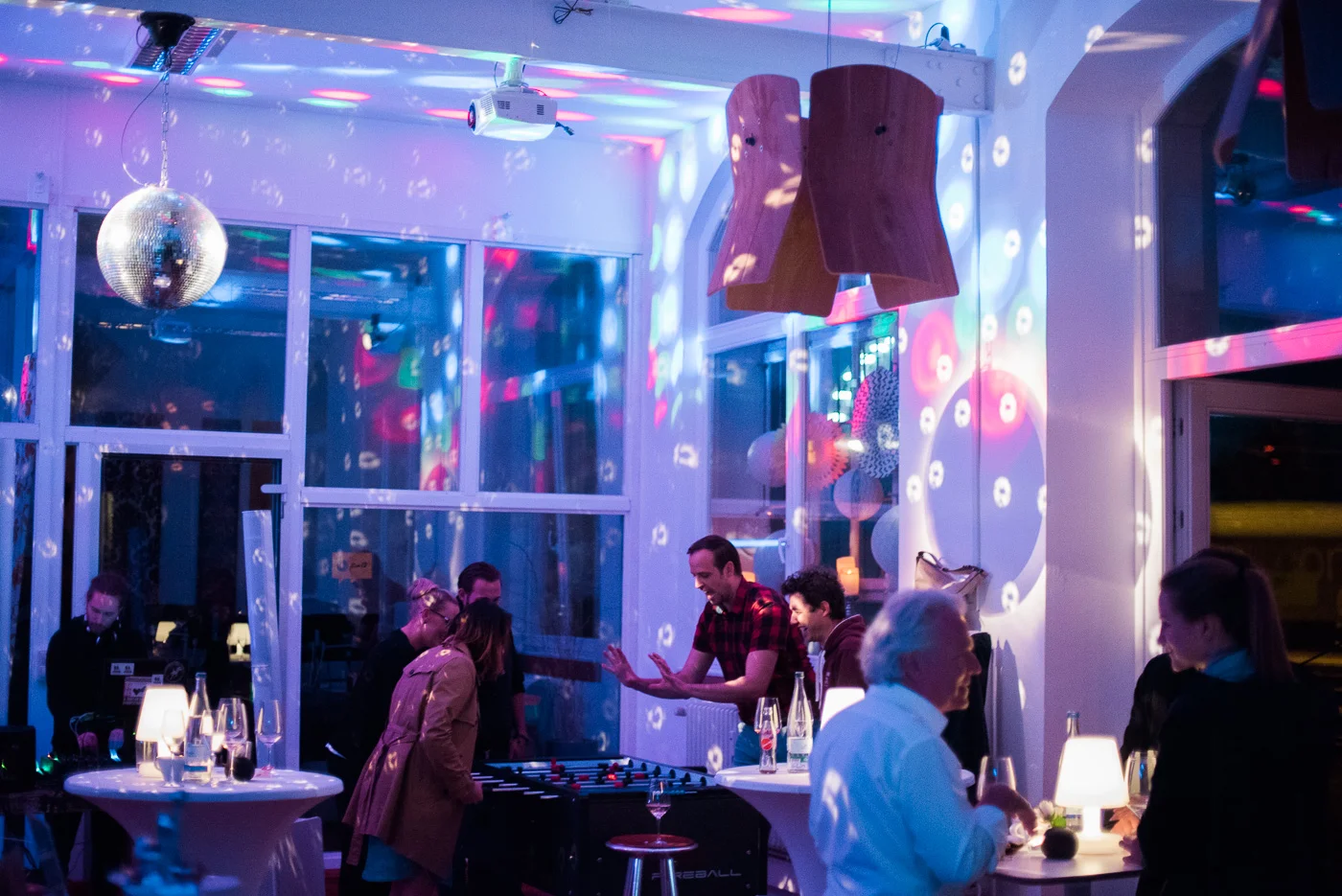 LOKation_Kuechenparty-No1-Wein-Tapas_170520-(Foto-Johannes-Meger-Photography)_52.jpg