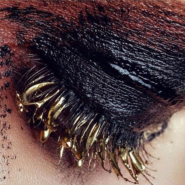 TAMLIN&rsquo;s dream eye look!
#Repost @kabiri_online
・・・
Gold lashes