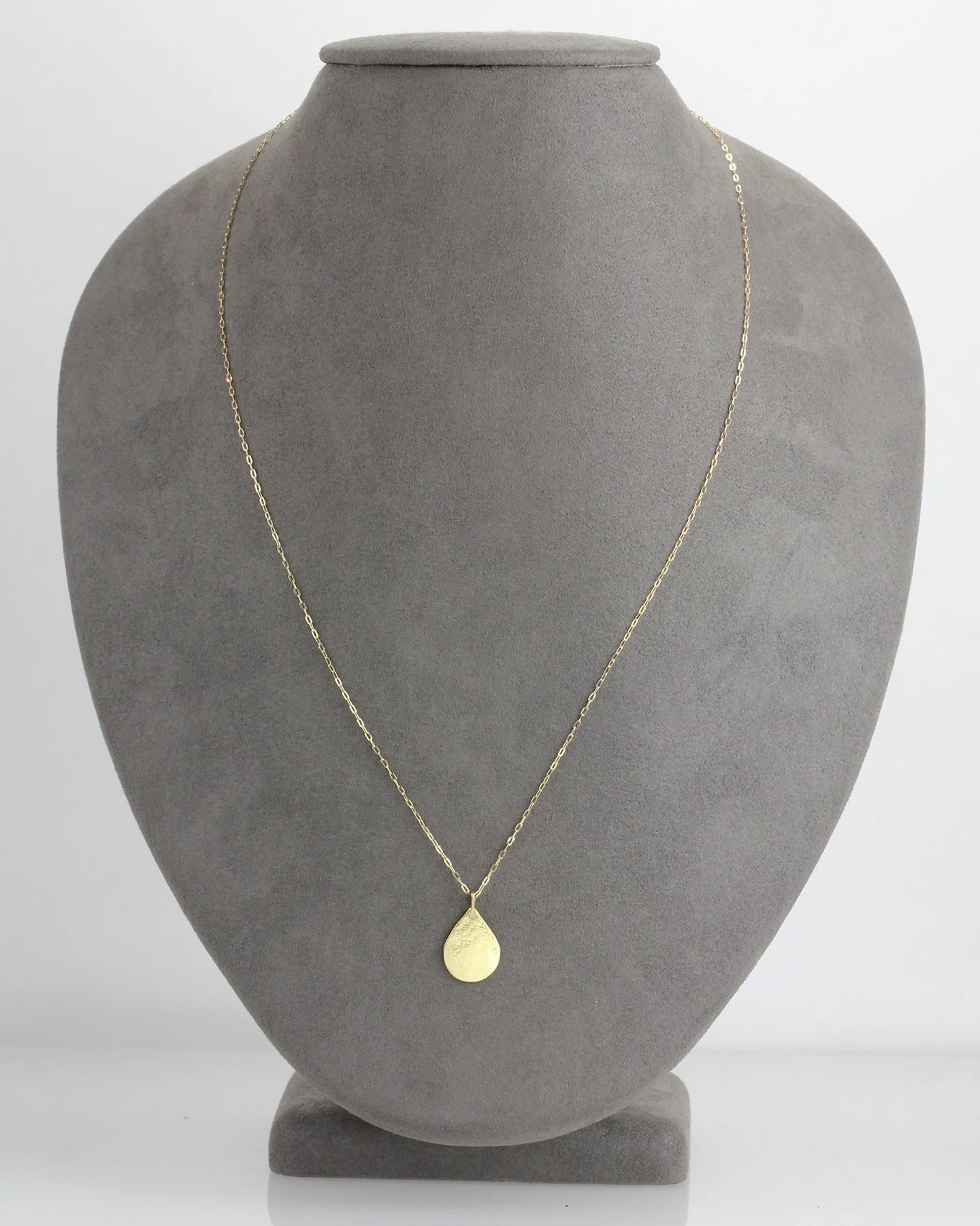 GrayNeck_15mmParchmentTeardropNecklaceGoldChain.jpg
