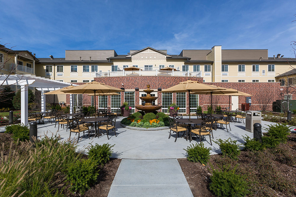Green Oaks Independent Living, Assisted Living & Memory Care Wide View of Patio.jpg