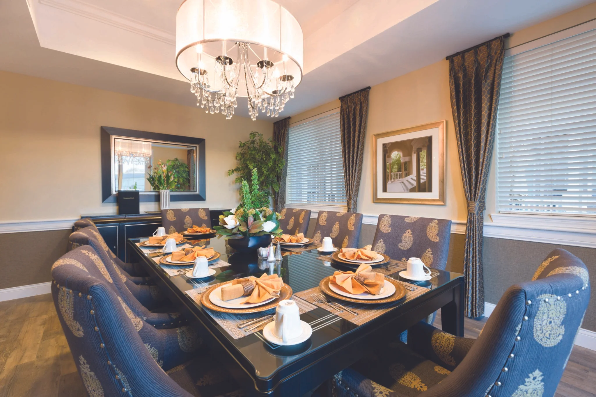 Sycamore Creek Independent Living Dining Room.jpg