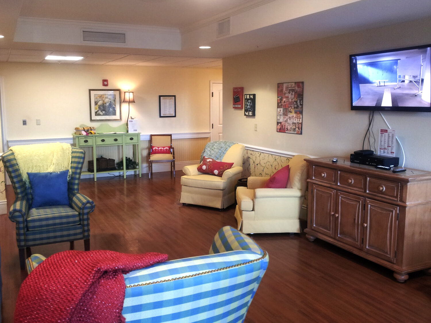 Three Oaks Assisted Living & Memory Care TV Lounge.jpg