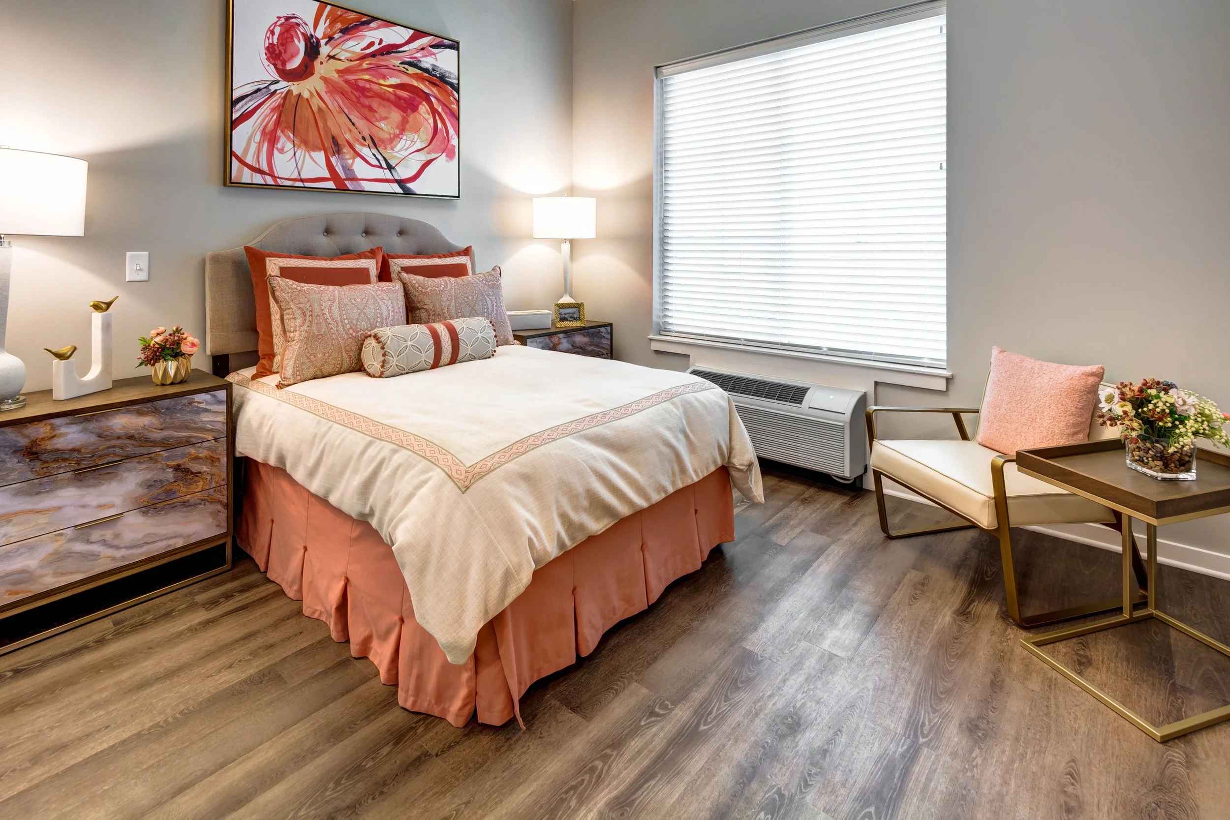 Algonquin Resident Room 3.jpg