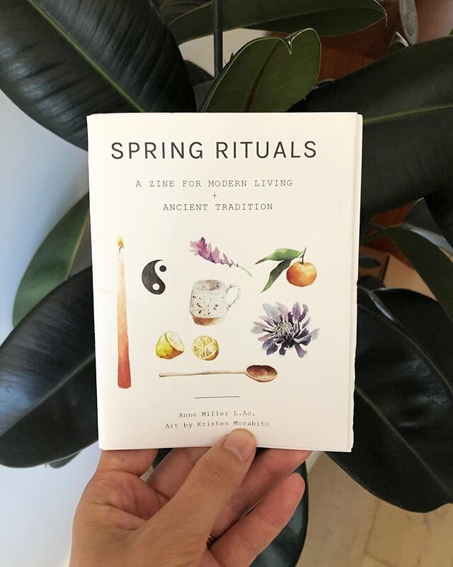 So excited for this zine by @woods.acupuncture and @krmorabito - beautiful, seasonal, simple! Just like spring, it transforms. Turns from a zine into a poster. Check out @woods.acupuncture for link to purchase. 💓🌿👏🏼