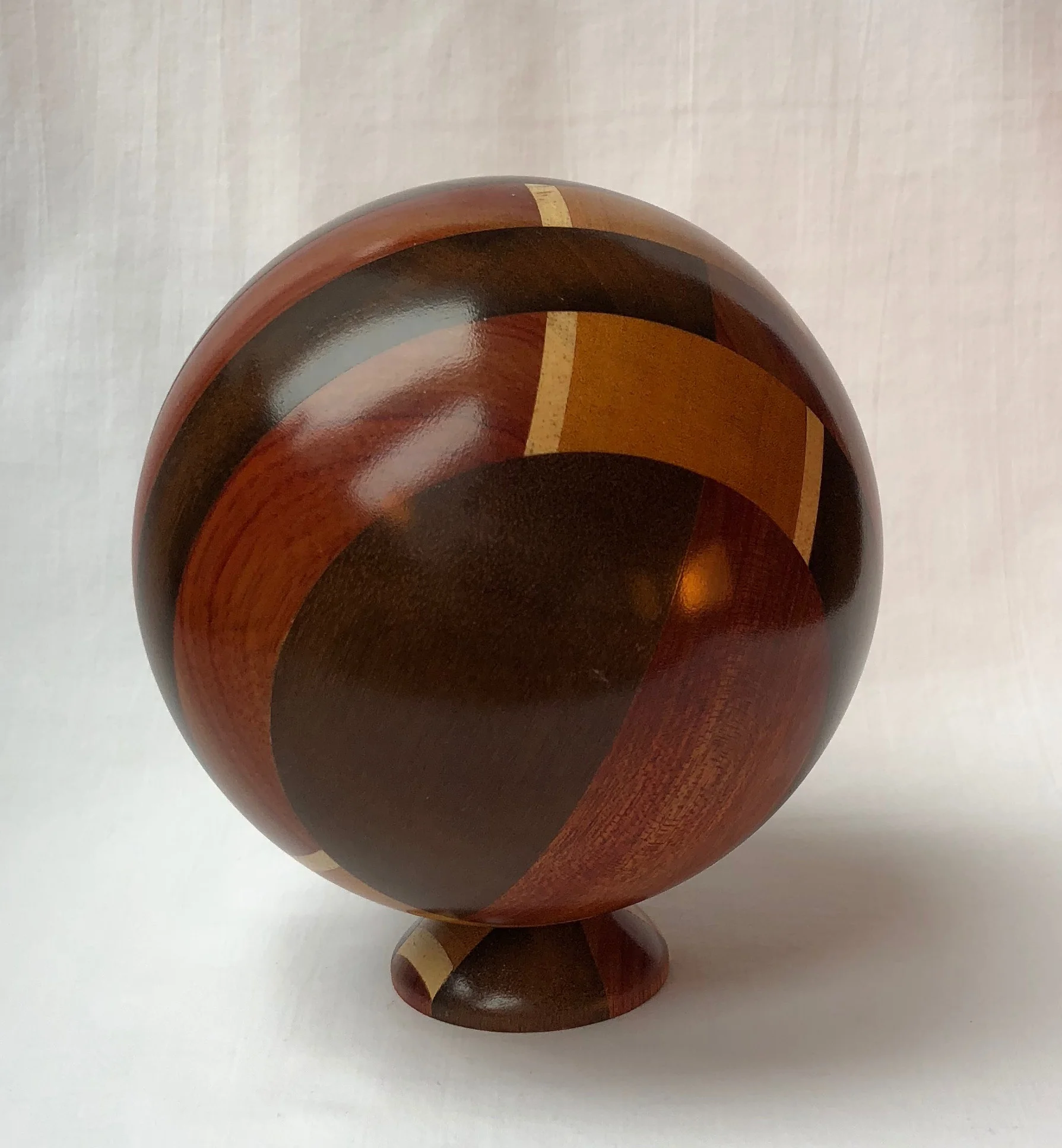 Emerson Criss Cross Sphere 2.jpg
