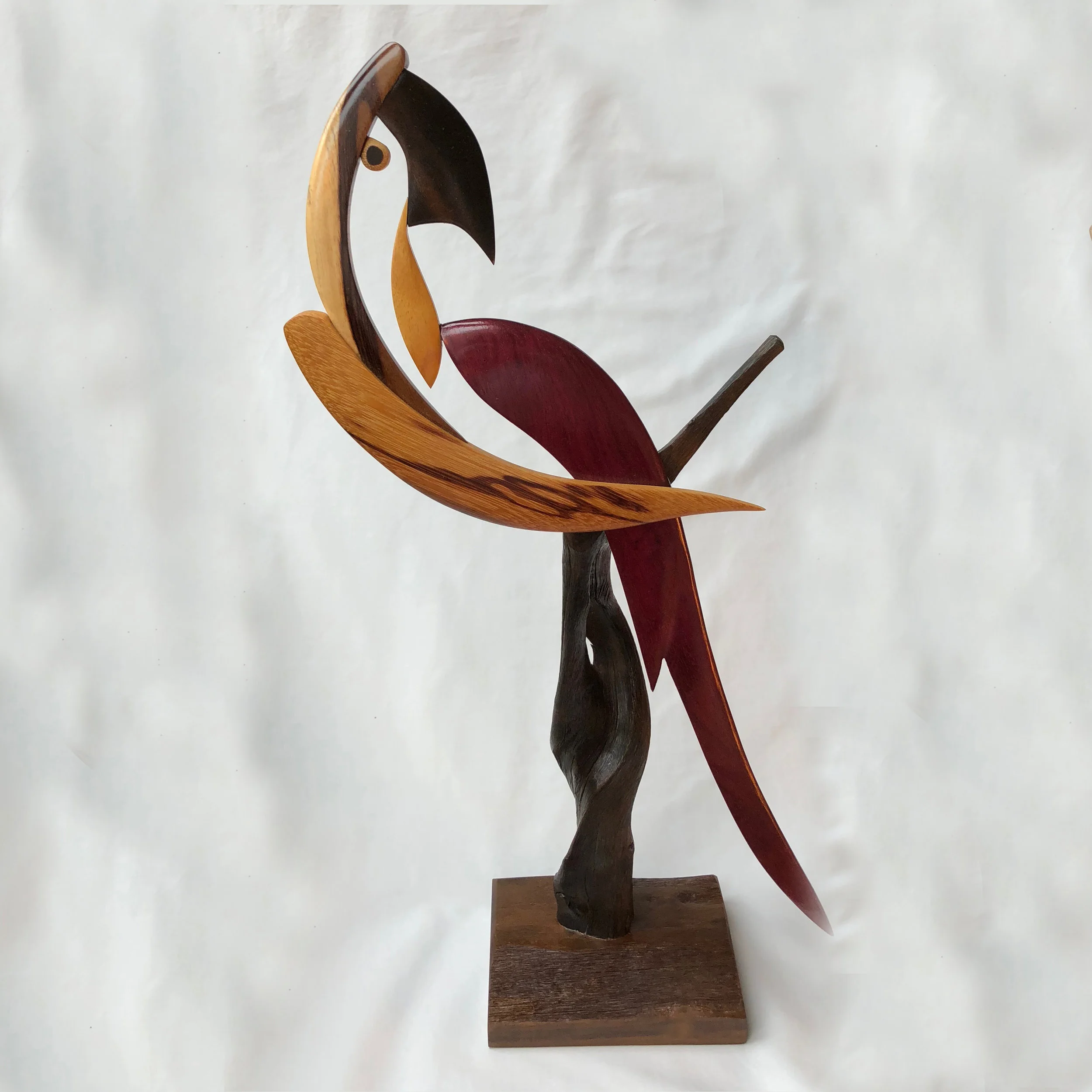 ParrotSculpture.jpg