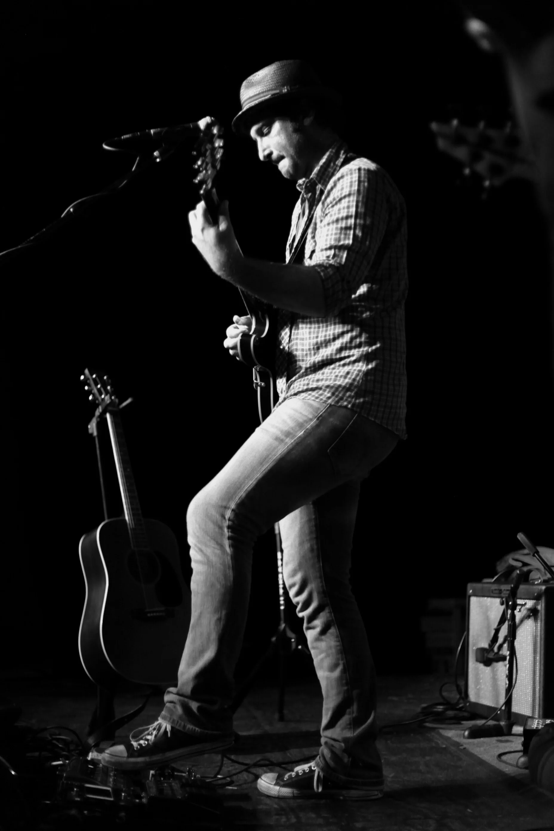Mike Vitale performing at the Mike Vitale album release show at The Constellation Room in Santa Ana, CA. Photo courtesy of Angela Ratzlaff.