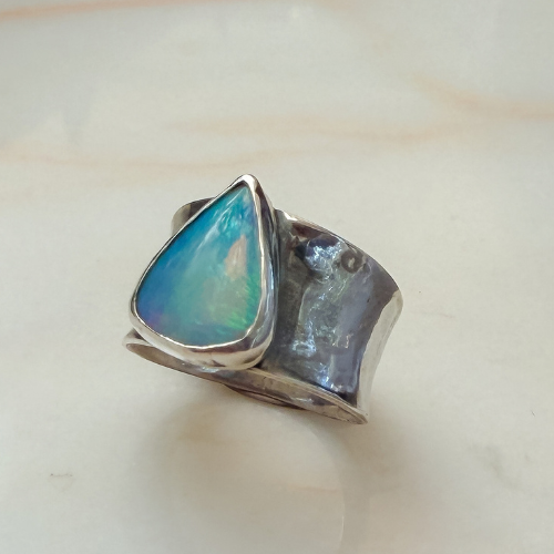 Drop It Like It’s Hot opal ring. Size 8.25.