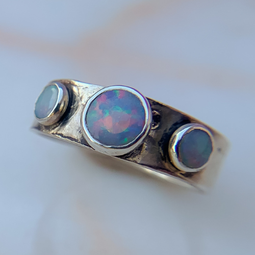 Bandeau opal ring