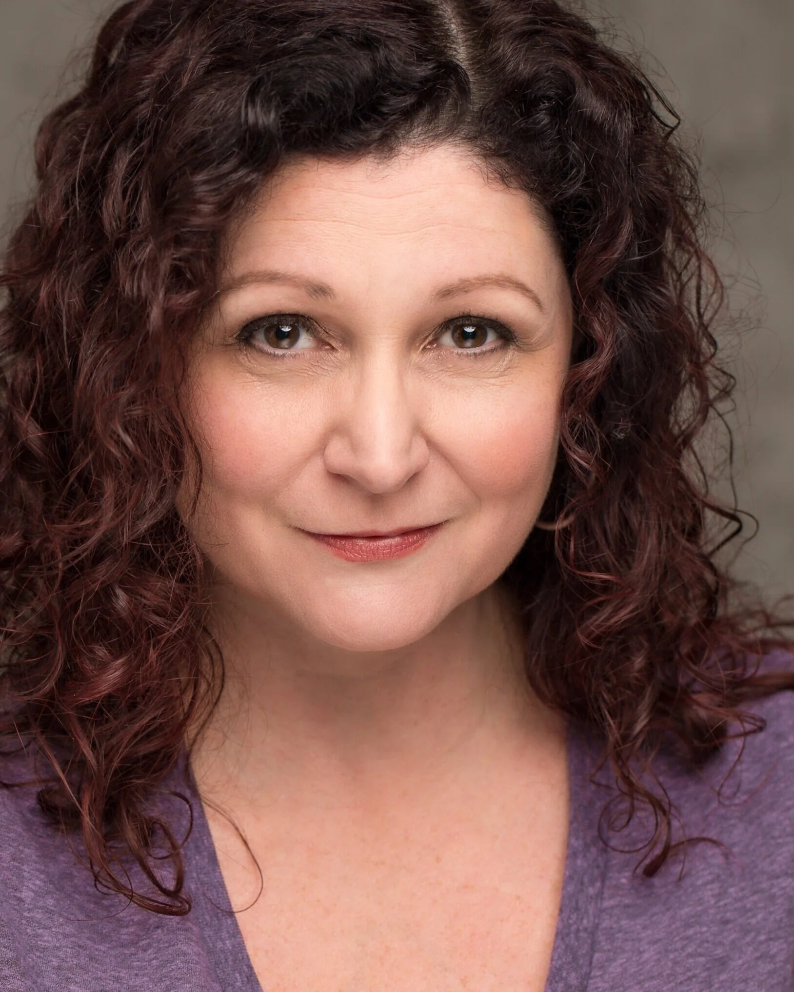 Lisamarie harrison  as leslie